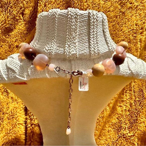 NWT Pink & Brown Bead Necklace by SoGood - Picture 5 of 7